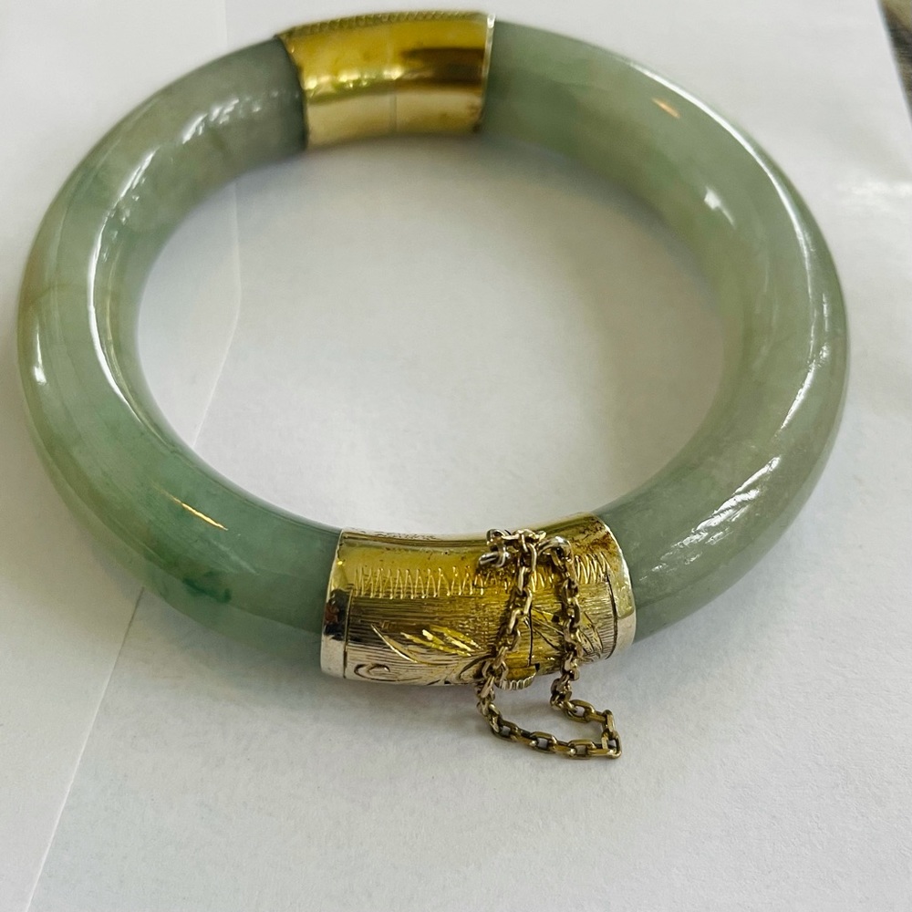1940s -1950s Burmese jadeite jade bangle bracelet
